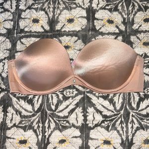 •BNWOT • Victoria Secret • Very Sexy Strapless Bra • Sz. 34C •